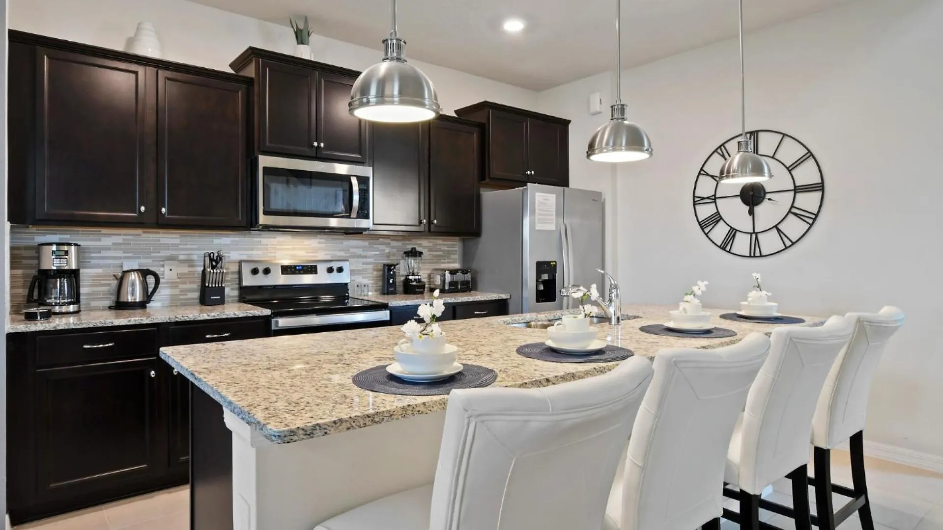 Orlando Getaway: Near Disney, Pool, Resort Davenport Holiday home