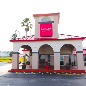 3* Отель Ramada By Wyndham Orlando South