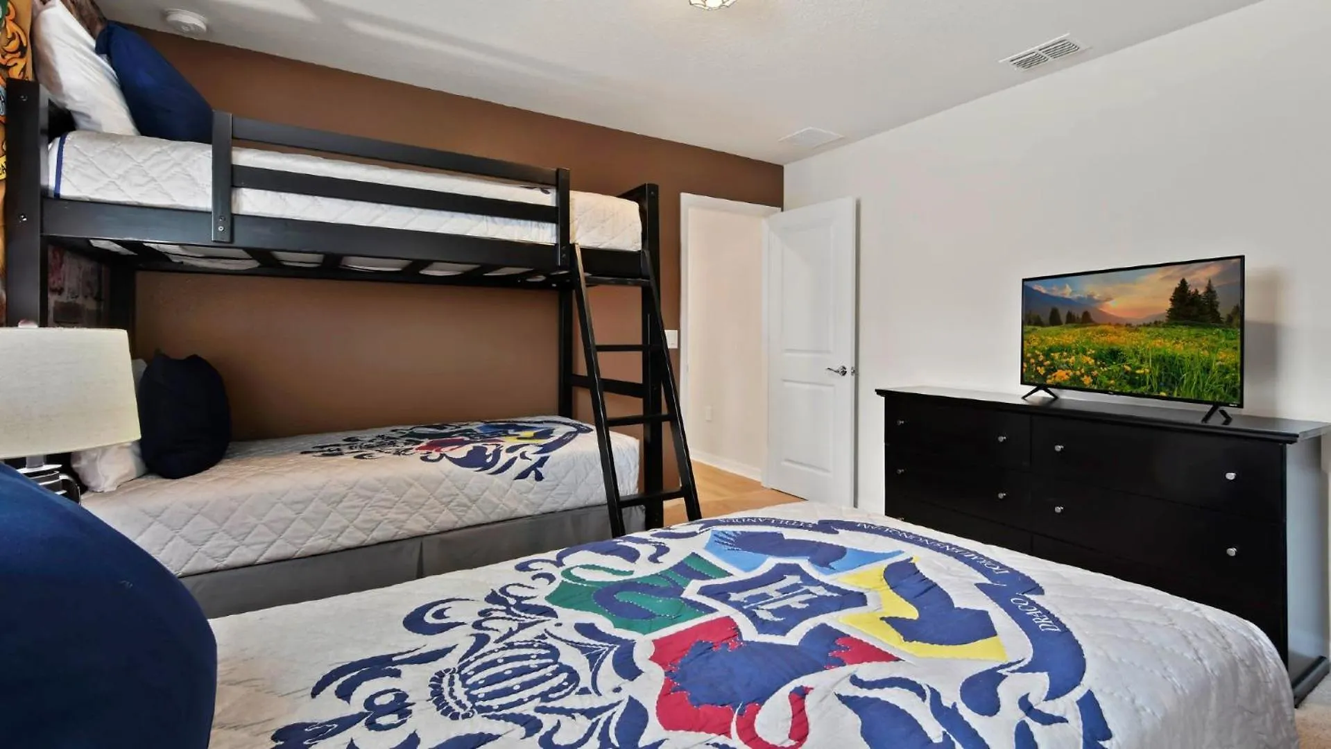 Orlando Getaway: Near Disney, Pool, Resort Davenport